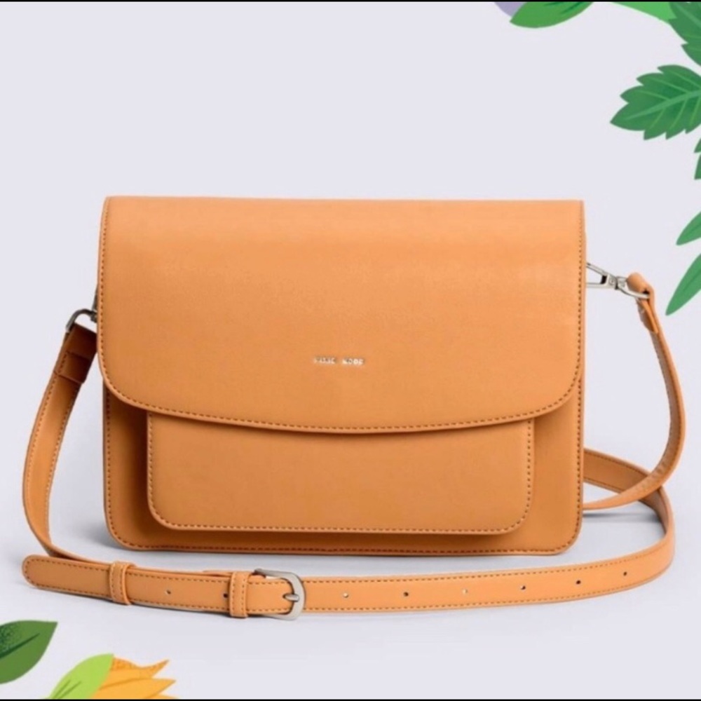Pixie Mood Zoe Crossbody in Vegan Leather -Tan